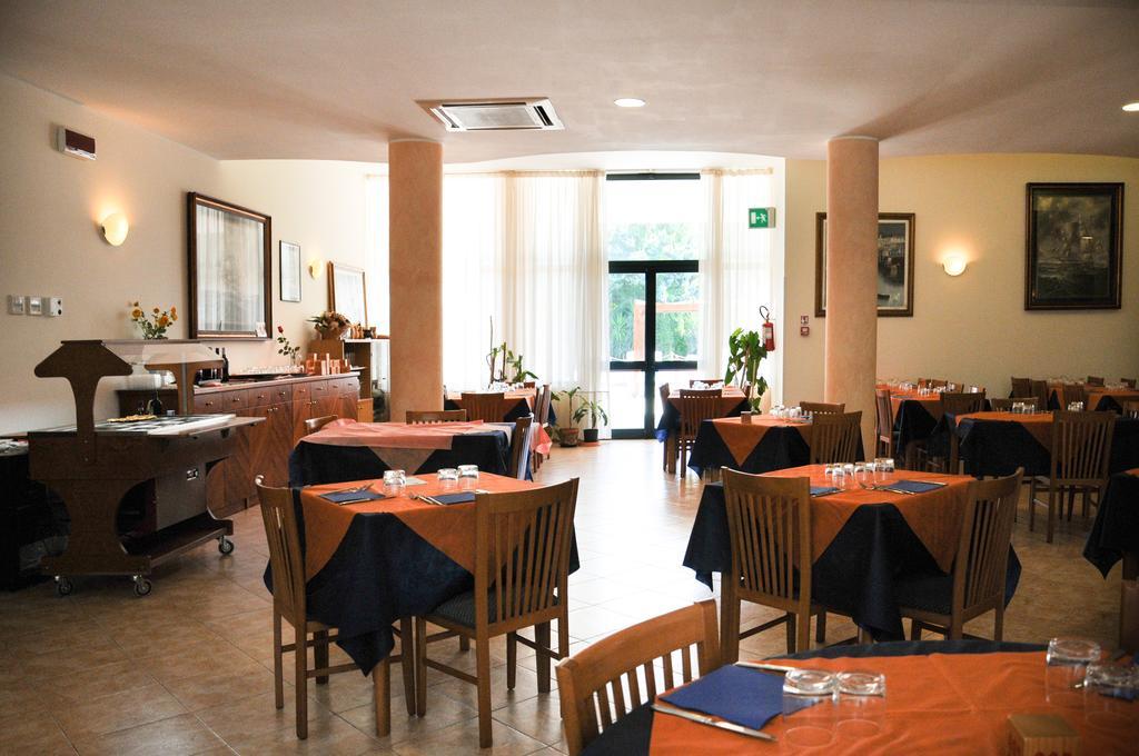 Hotel Villaggio Aurora 산 피에트로 인 베바냐 외부 사진
