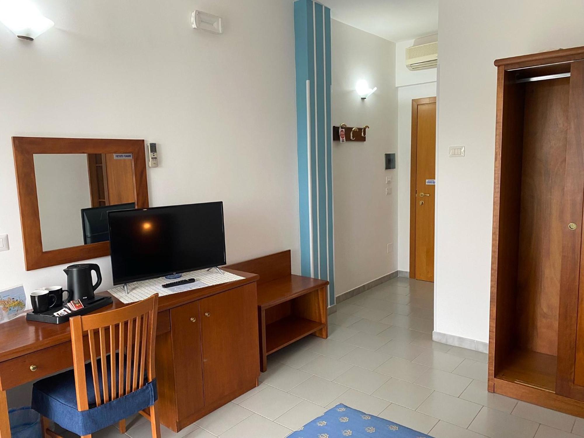 Hotel Villaggio Aurora 산 피에트로 인 베바냐 외부 사진